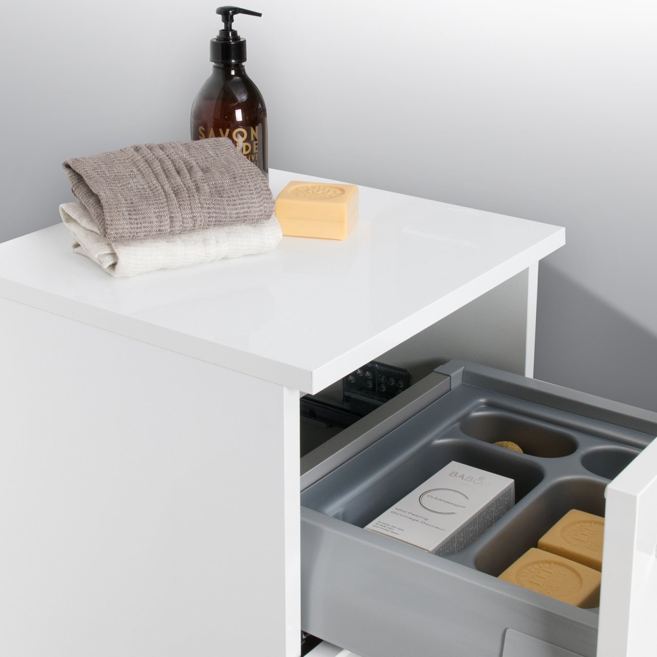 Bad Highboard Seitenschrank H/B/T 87,6/35/32,5cm, Bardolino Eiche, vormontiert